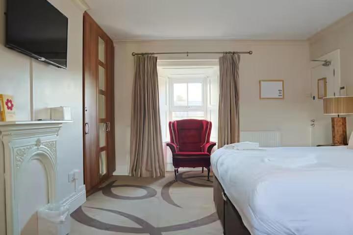 Fitz Of Inch Hotel Страдбали Екстериор снимка